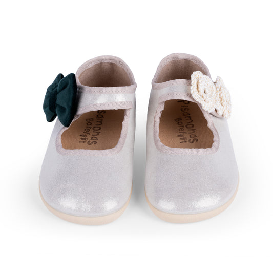 Flor em crochet com aplique para decoração de sapatos